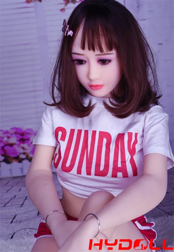 small breast sex doll